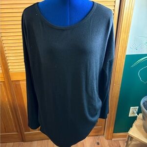 Yincro Classic Black Long Sleeve Women's Top With Side Button Detail